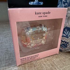 Kate Spade AirPods Case (Third Generation) in Floral